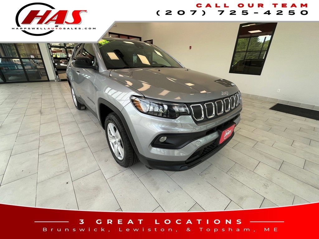 Used 2022 Jeep Compass Latitude AWD/4WD image 8