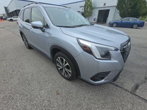 Certified 2023 Subaru Forester Limited AWD/4WD image 14