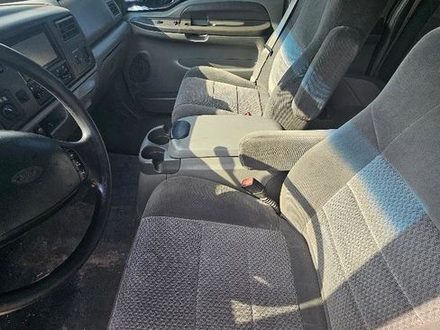 Used 2002 Ford F250 XL image 14
