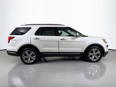 Used 2018 Ford Explorer Platinum AWD/4WD image 4