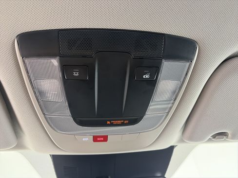 Used 2025 Kia Sorento X-Line EX AWD/4WD image 32