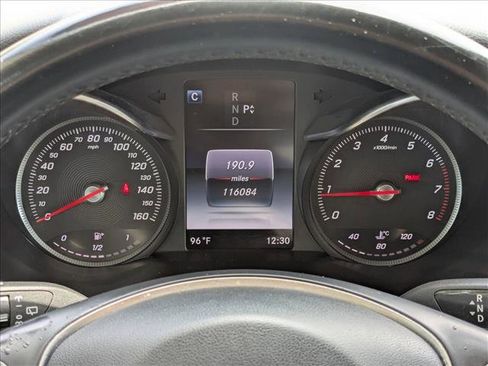 Used 2016 Mercedes-Benz GLC 300 image 3