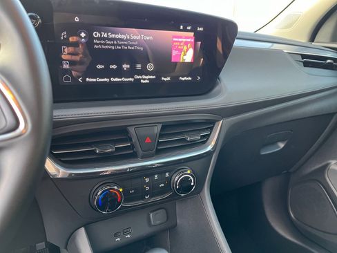 Used 2025 Buick Encore GX Preferred image 21