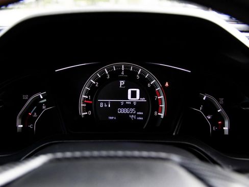 Used 2017 Honda Civic Sport image 33