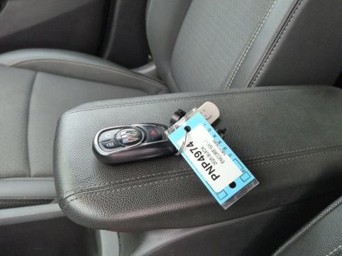 Used 2025 Buick Encore GX Preferred FWD image 33