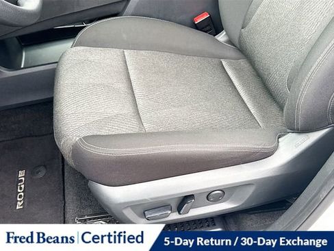 Used 2024 Nissan Rogue SV image 20