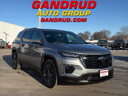 Used 2023 Chevrolet Traverse RS