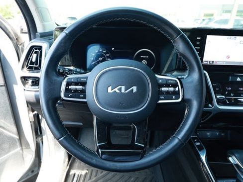 Used 2023 Kia Sorento SX AWD/4WD image 10