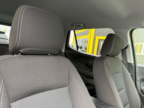 Used 2022 GMC Terrain SLE image 23