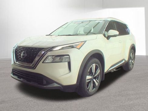 Used 2023 Nissan Rogue SL image 1