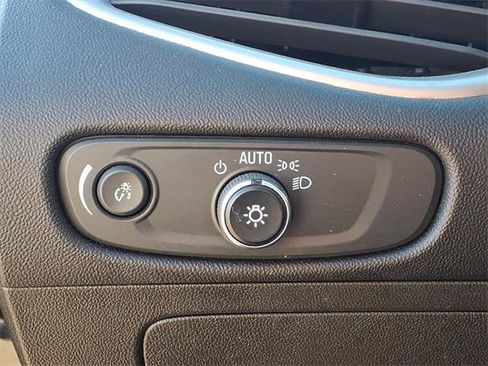 Used 2024 Chevrolet Malibu LT image 33