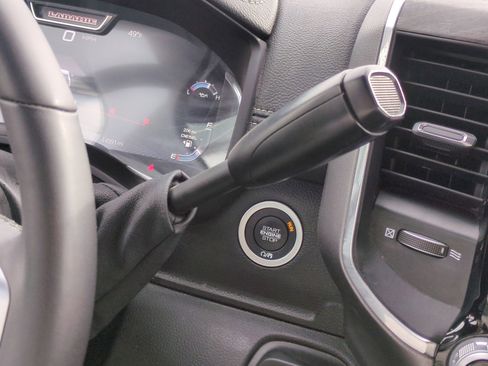 Used 2025 RAM 2500 Laramie image 29