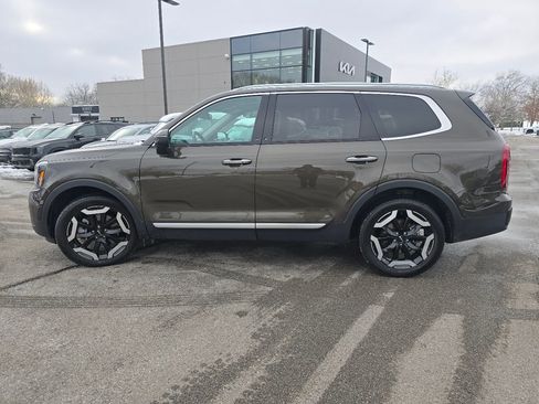Used 2024 Kia Telluride S w/ S Sunroof Package image 14