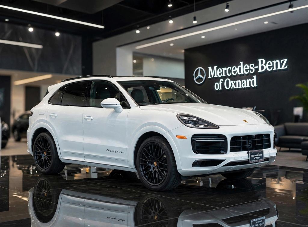 Used 2023 Porsche Cayenne Turbo AWD/4WD image 1