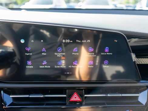 New 2026 Kia Niro EX FWD image 21