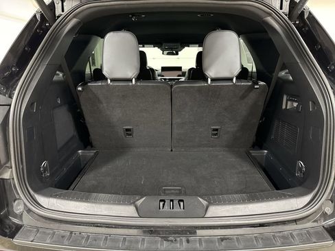 Used 2025 Ford Explorer ST AWD/4WD image 24