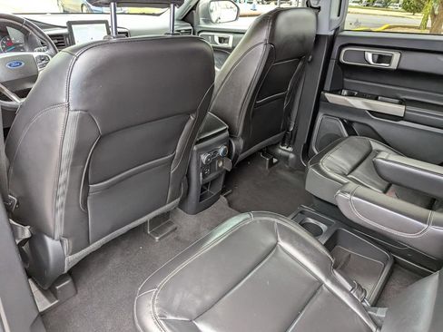 Used 2021 Ford Explorer XLT w/ Equipment Group 202A AWD/4WD image 47