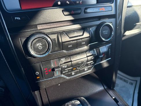 Used 2016 Ford Explorer XLT w/ Equipment Group 202A image 36