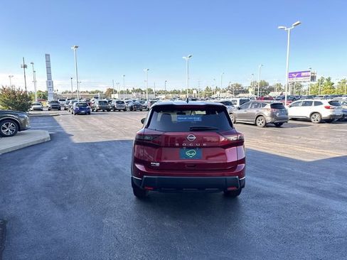Used 2025 Nissan Rogue S FWD image 4