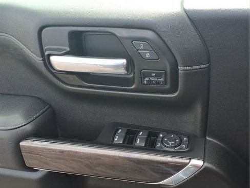 Used 2022 Chevrolet Silverado 1500 LTZ AWD/4WD image 19