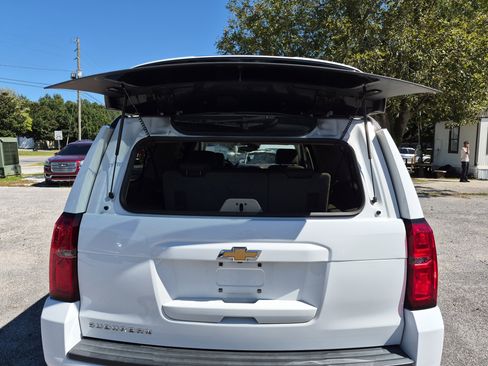 Used 2019 Chevrolet Suburban LT image 33