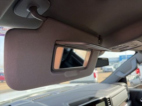 New 2026 GMC Sierra 1500 SLT w/ SLT Convenience Package image 30