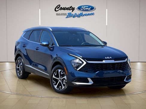 Used 2023 Kia Sportage EX AWD/4WD image 1