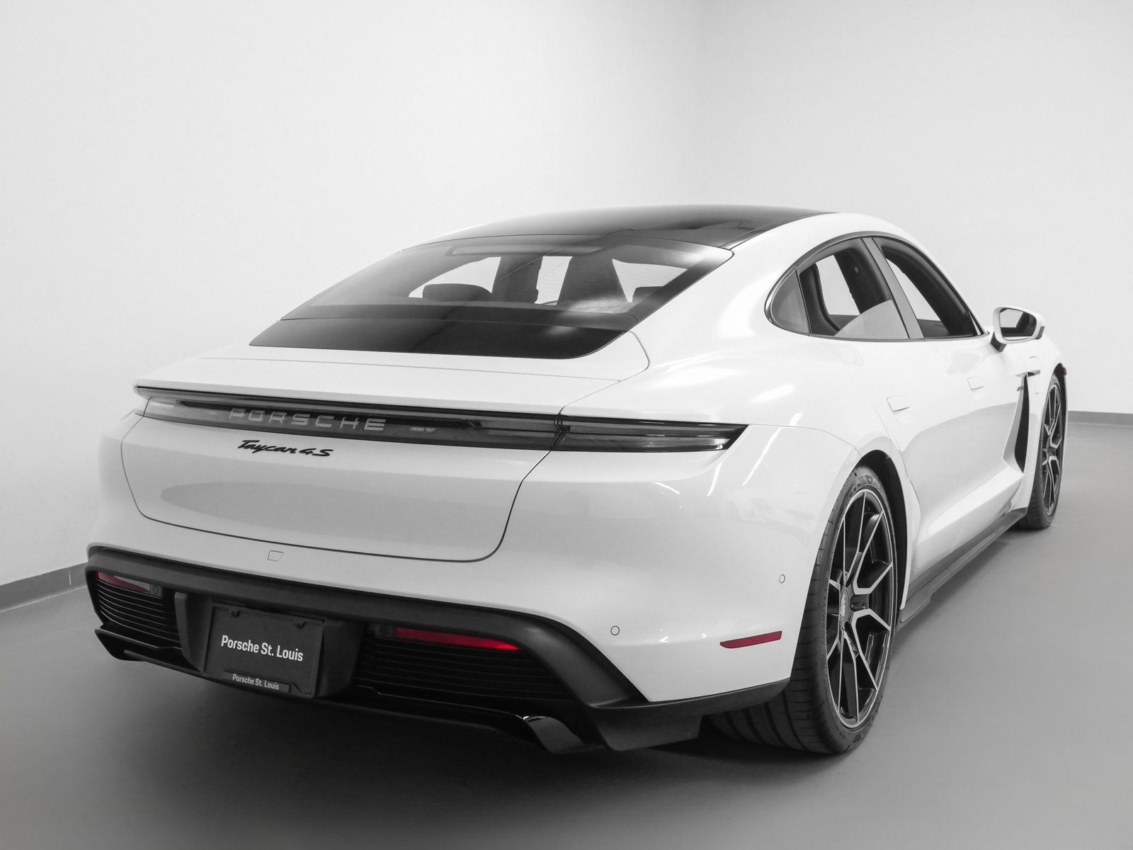 Used 2025 Porsche Taycan 4S AWD/4WD image 12
