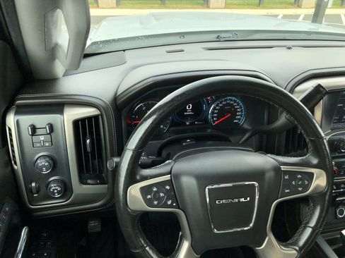 Used 2019 GMC Sierra 3500 Denali w/ Duramax Plus Package image 18