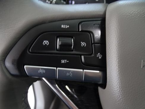 Used 2023 Cadillac XT6 Premium Luxury w/ Technology Package AWD/4WD image 7