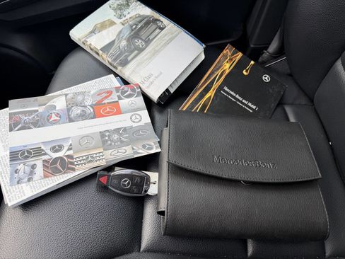 Used 2010 Mercedes-Benz ML 350 4MATIC image 33