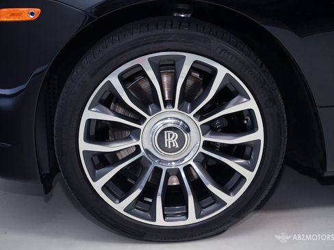 Used 2018 Rolls-Royce Dawn RWD image 35