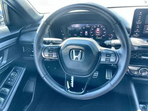 Used 2024 Honda Accord Sport image 17