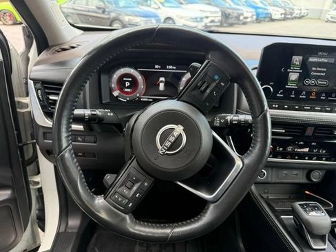 Used 2022 Nissan Rogue Platinum w/ Head-Up Display Package AWD/4WD image 30