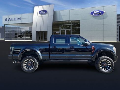 Used 2022 Ford F250 Lariat w/ Lariat Ultimate Package AWD/4WD image 2