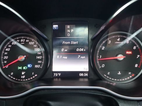 Used 2019 Mercedes-Benz GLC 300 4MATIC w/ Premium Package image 35