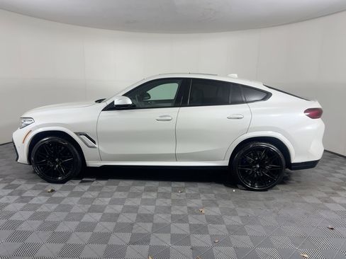 Used 2023 BMW X6 M image 2