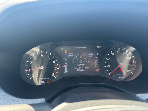 Used 2024 Jeep Compass Latitude AWD/4WD image 19