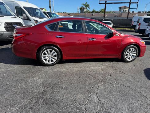 Used 2017 Nissan Altima 2.5 S w/ Power Driver Seat Package FWD image 6
