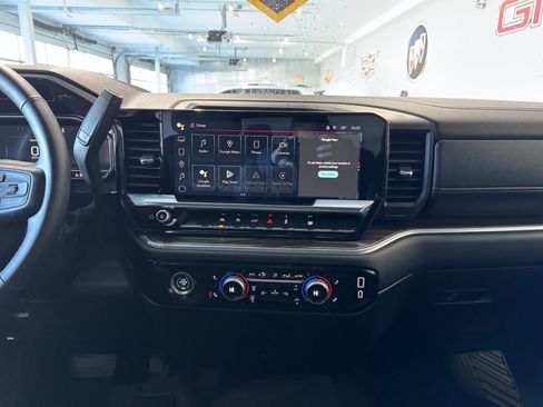 Certified 2024 GMC Sierra 1500 Elevation image 18