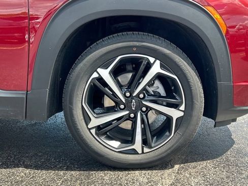 Used 2023 Chevrolet TrailBlazer RS FWD image 14