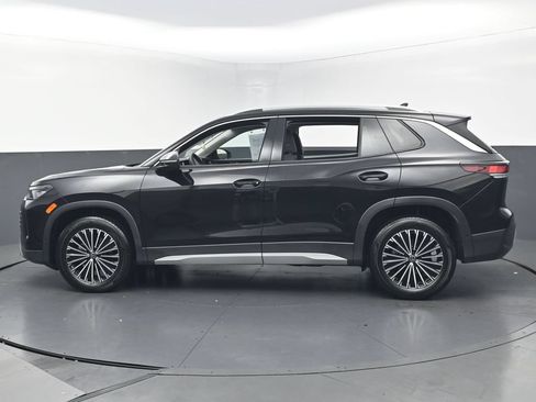 Used 2025 Volkswagen Tiguan S FWD image 9