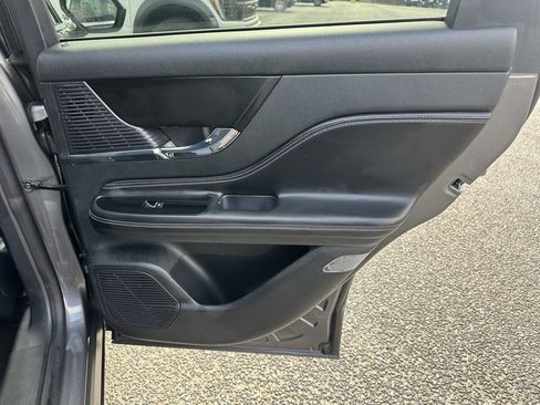 Used 2021 Lincoln Corsair FWD w/ Convenience Package image 18