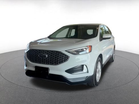 Used 2024 Ford Edge SEL image 16