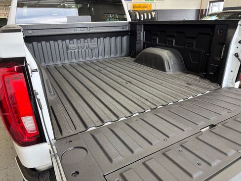 New 2026 GMC Sierra 1500 AT4 w/ Technology Package image 8