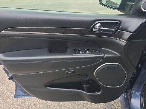 Used 2021 Jeep Grand Cherokee High Altitude AWD/4WD image 25