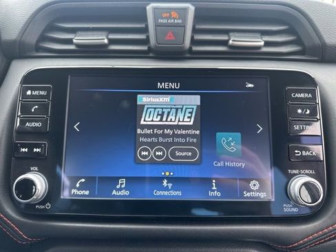 Used 2024 Nissan Versa SR image 10