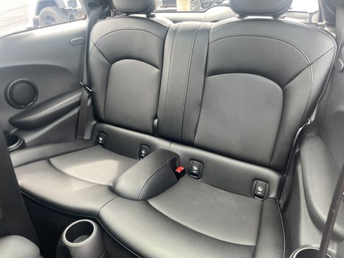 Used 2018 MINI Cooper 2-Door Hardtop FWD image 25