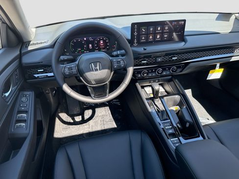 New 2025 Honda Accord EX-L image 18