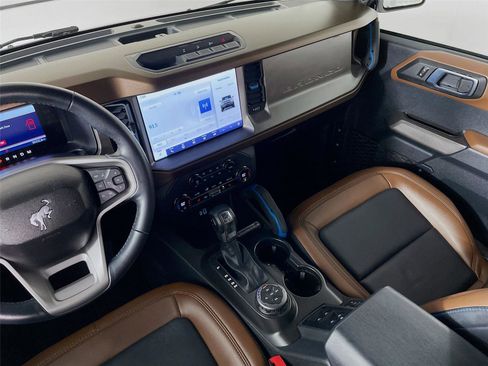 Used 2023 Ford Bronco Outer Banks image 27